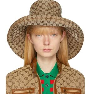 Gucci GG Monogram Bucket Hat Wide Brim Large Jacquard Beige Tan Canvas Beach